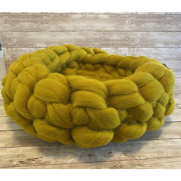 Cat / Small Dog Yarn Bed Mustard Yellow Chunky Yarn Homemade Merino Wool Cozy - Picture 7 of 16